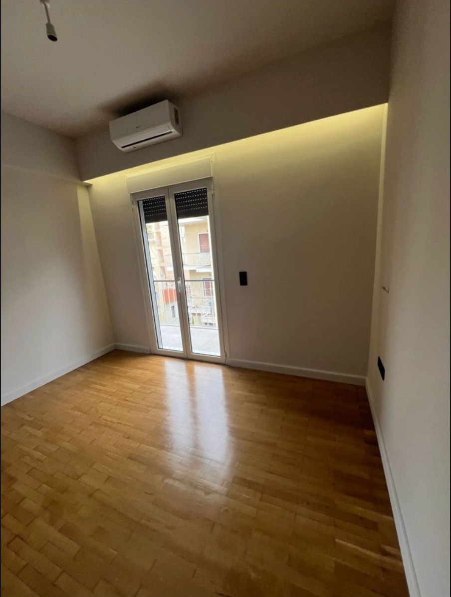 Apartment 3 - Image 2